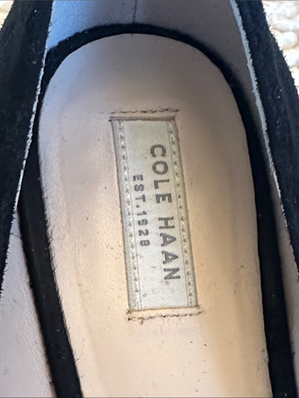 Cole Haan Vesta Black Suede Pointed-Toe Kitten Heel Pumps Sz 7.5 - Picture 7 of 10